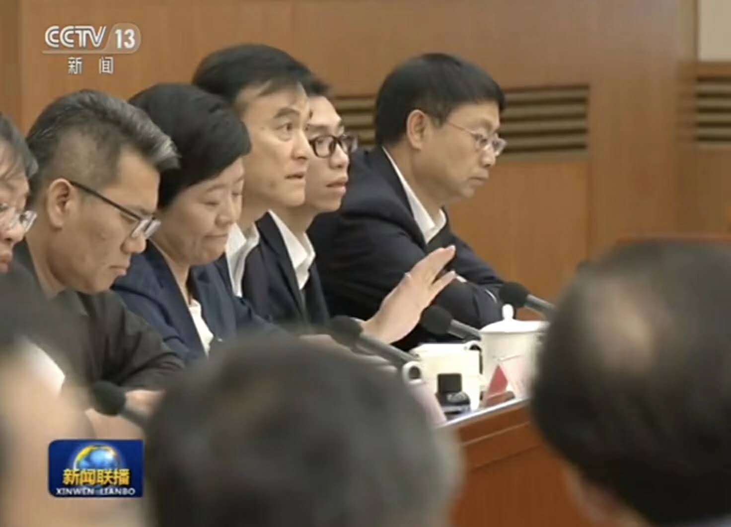 熱烈祝賀晟鼎精密儀器參加李克強(qiáng)總理組織的《關(guān)于企業(yè)稅負(fù)改革座談會(huì)》